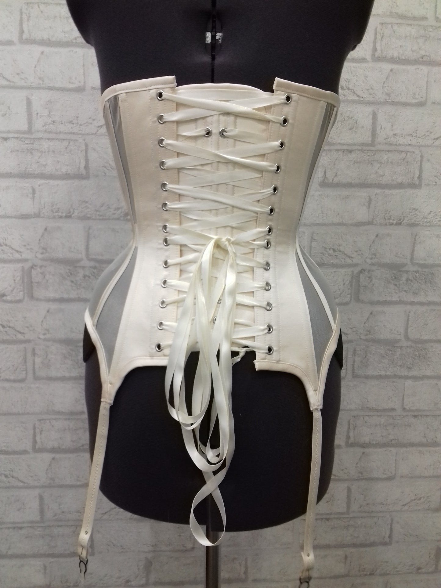 Underbust mesh corset