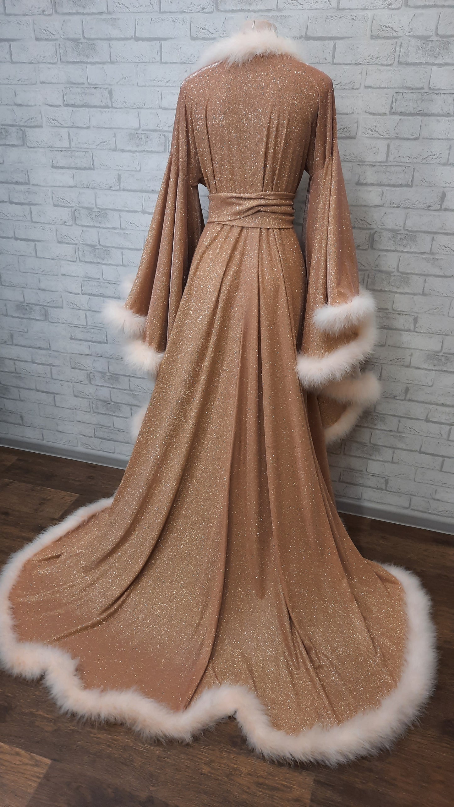 Rich widow robe in glitter