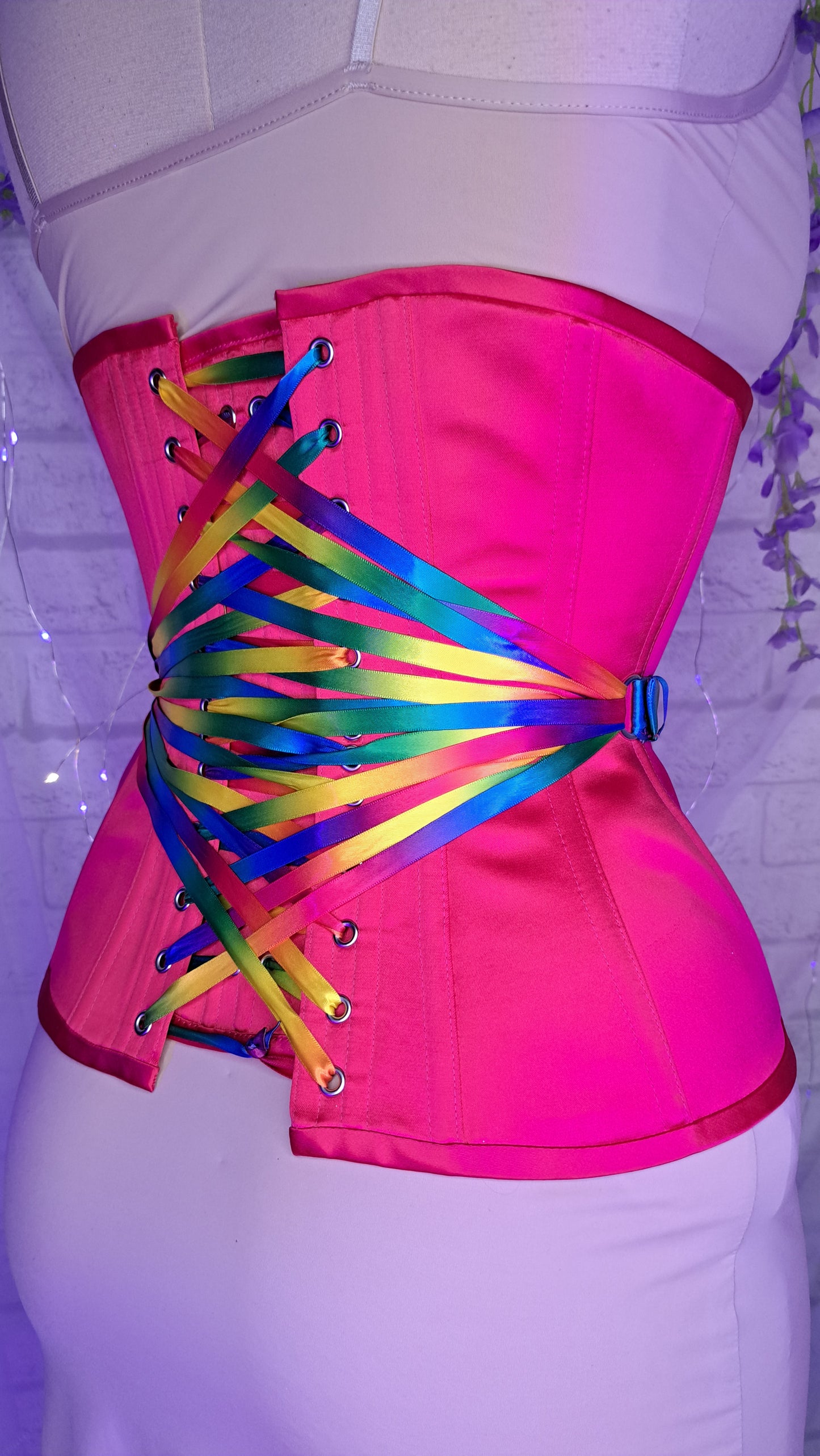 Fan-laced corset