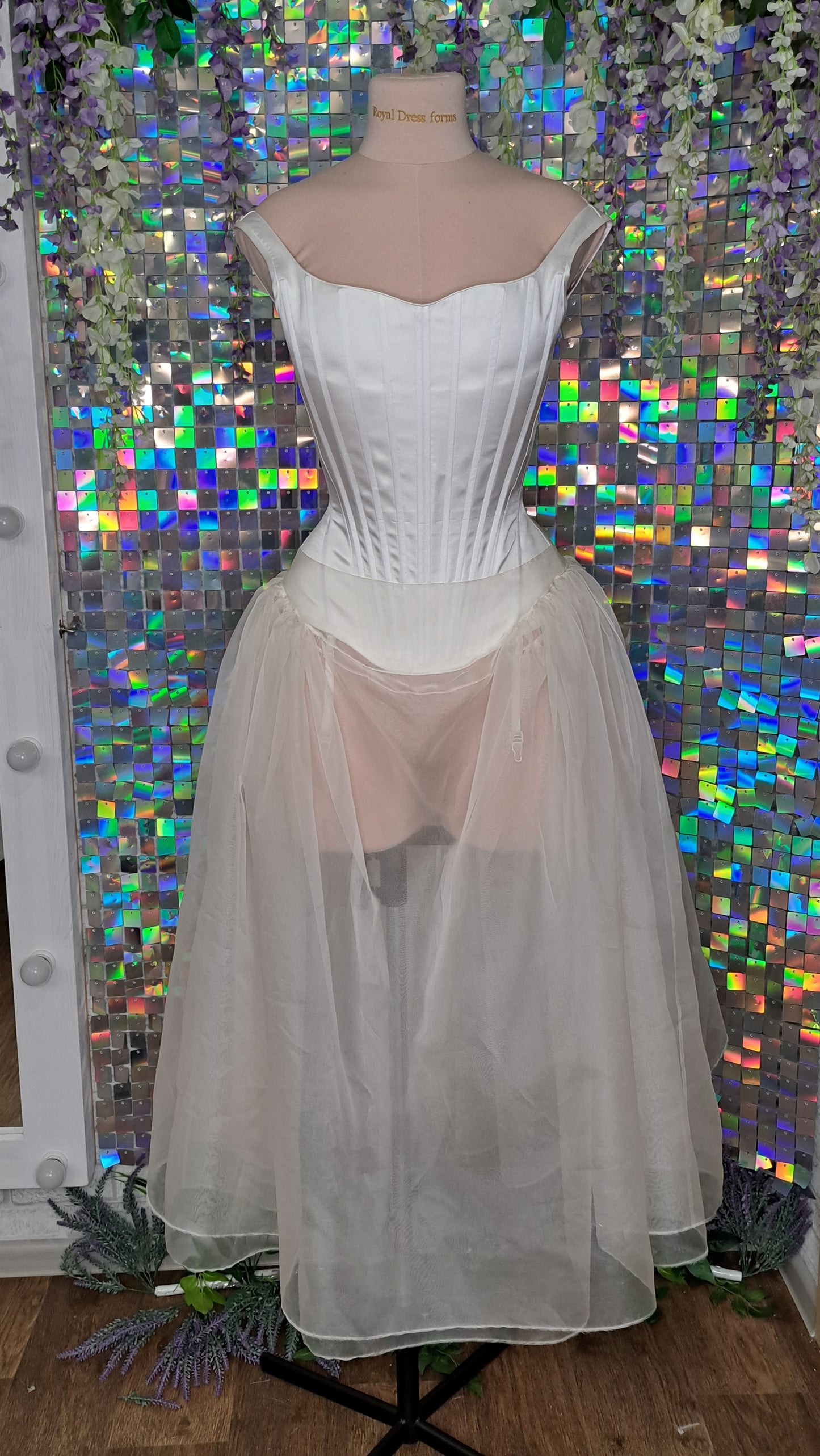 Wedding dress (IN STOCK, READY TO SHIP)