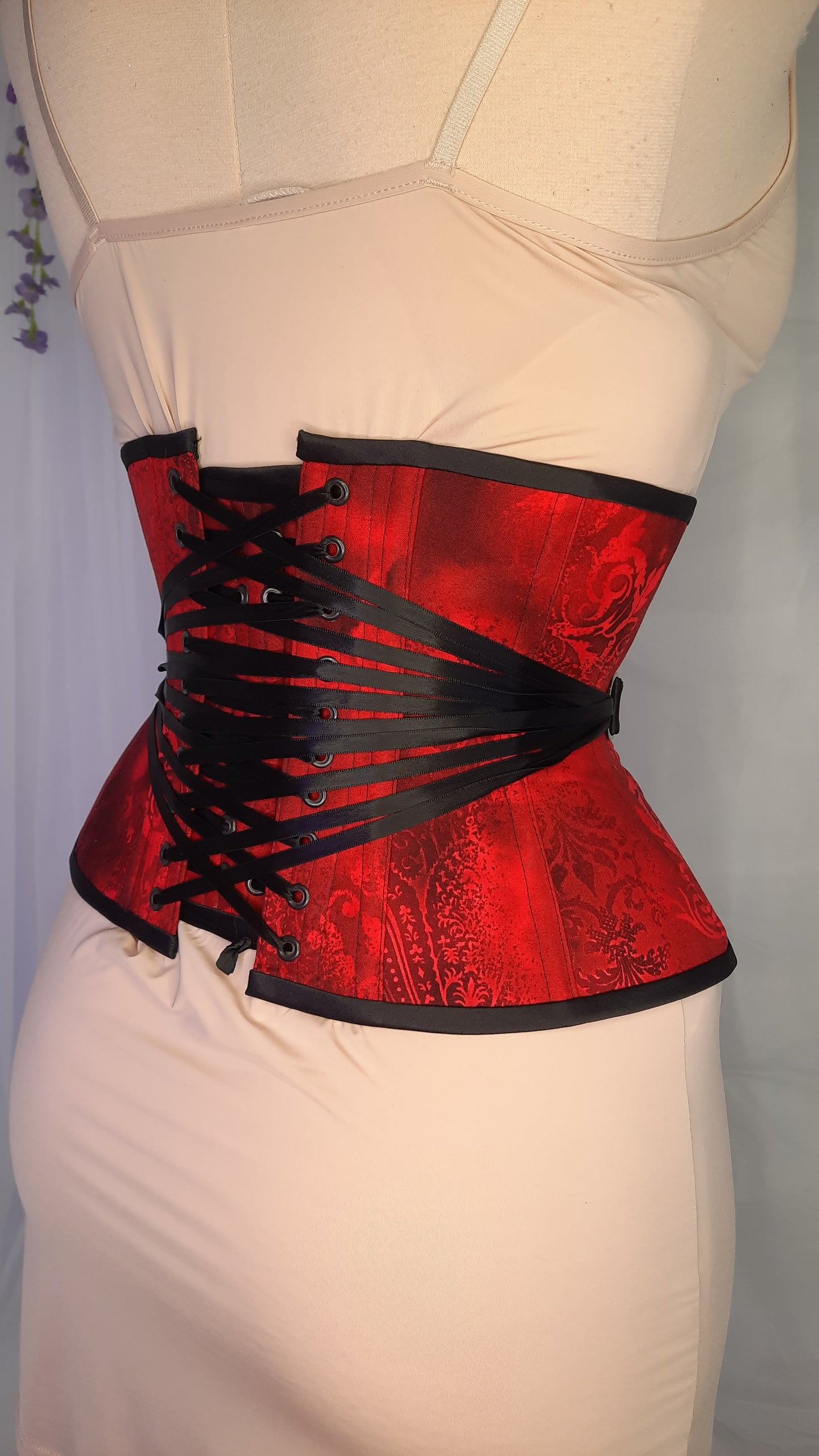 Fan-laced corset