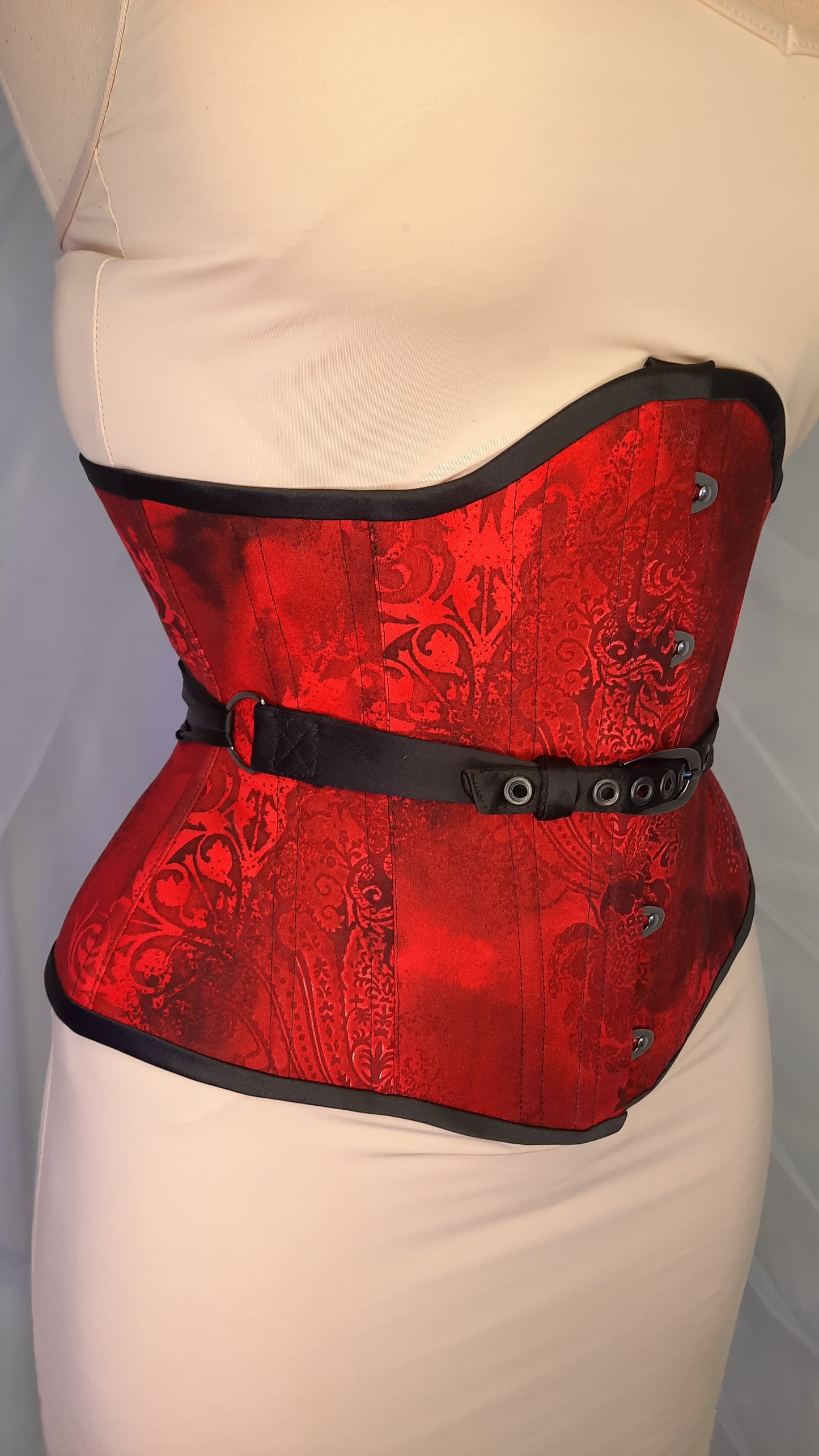 Fan-laced corset