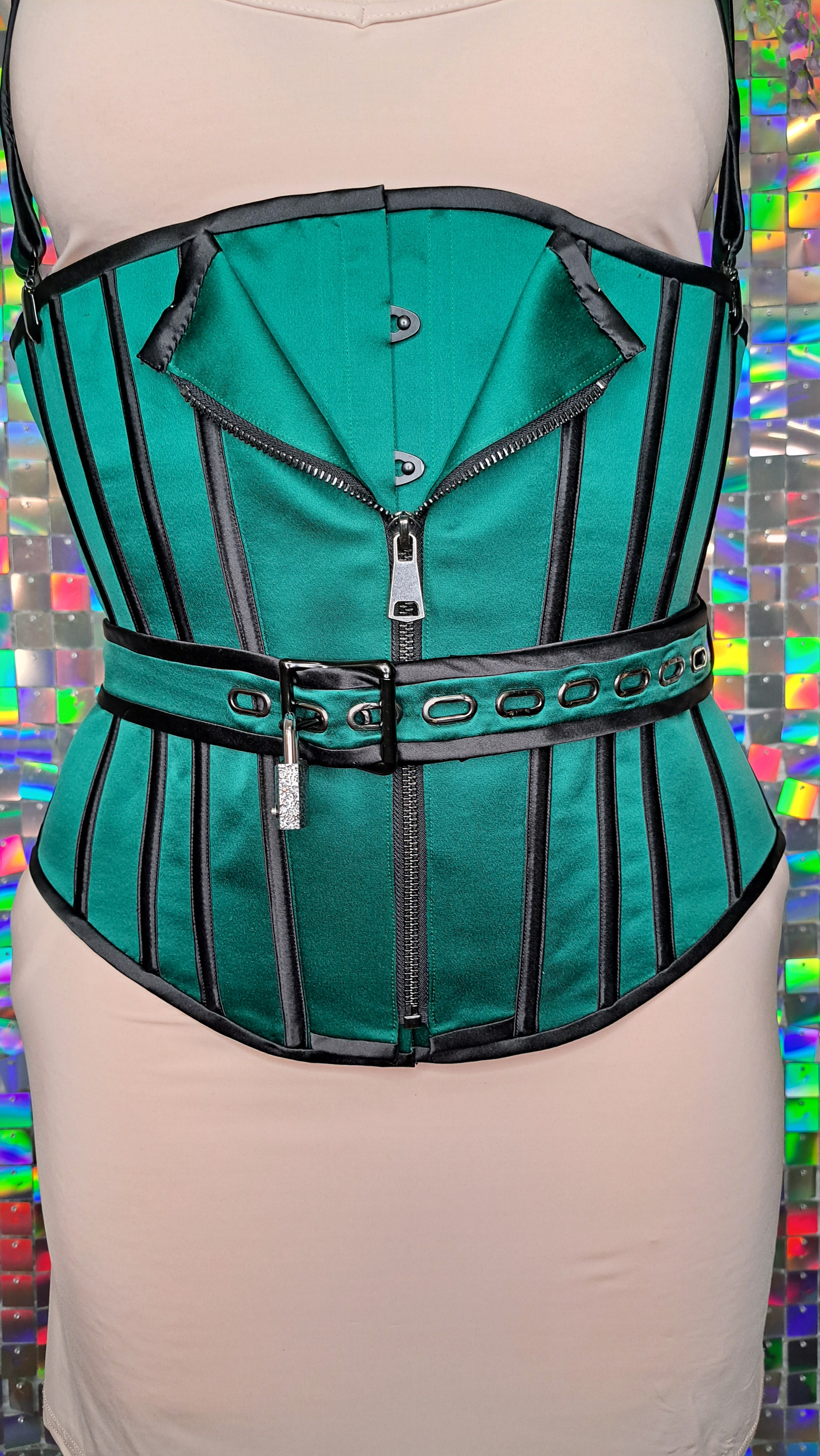 Locking corset with classic lacing – Woman's Armor Workshop