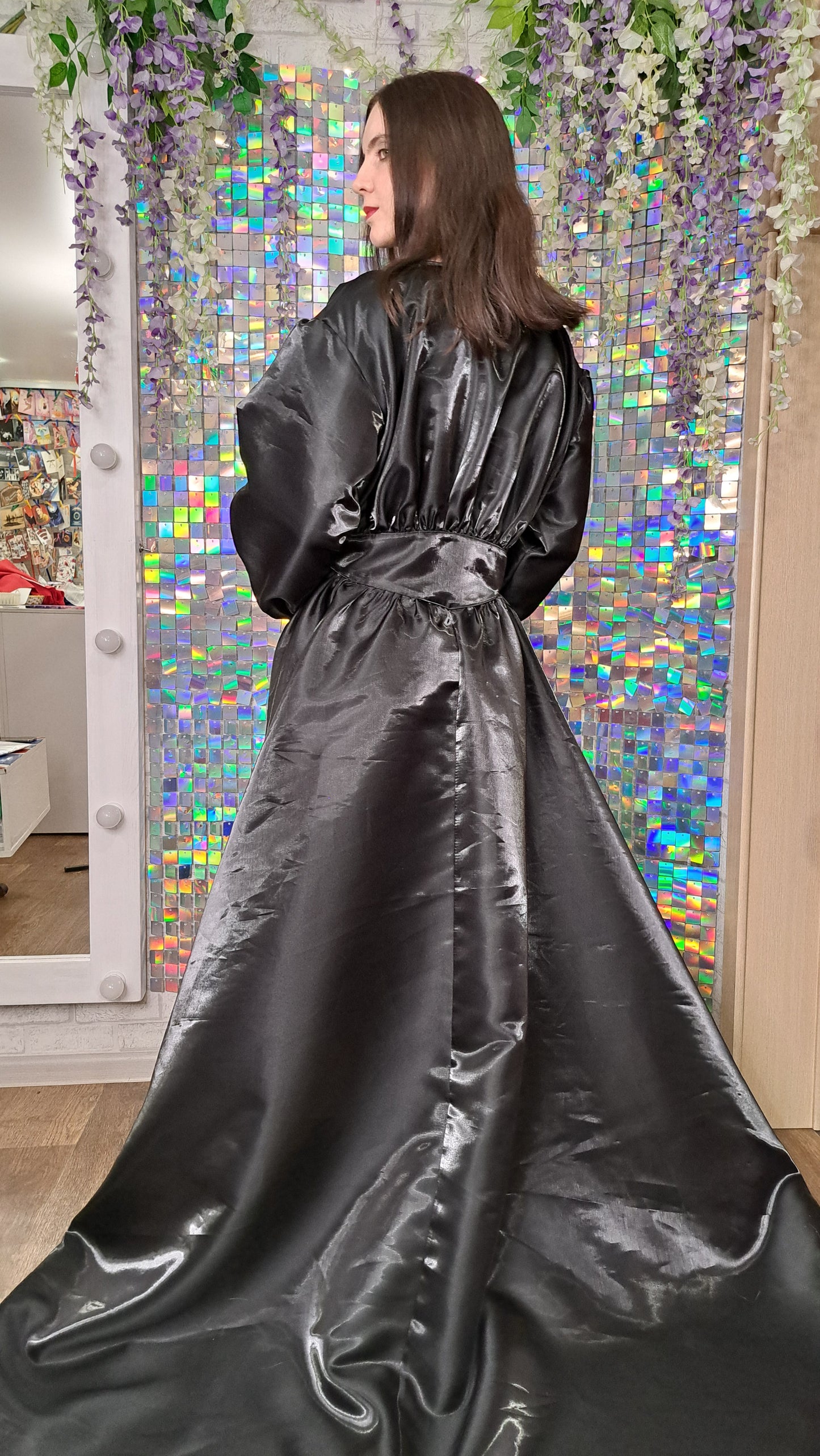 Liquid shine robe